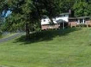 5469 Shawnee Dr, Huntington, WV 25705