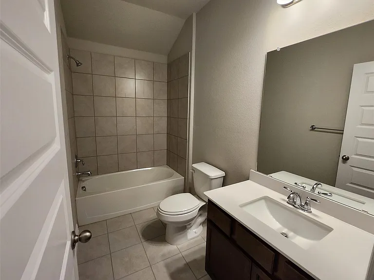 3812 Chalk Hill Ave — Photo 14