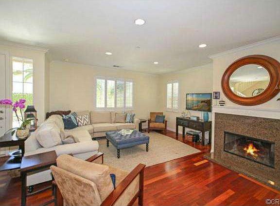 3rd image of 2457 Elden Ave