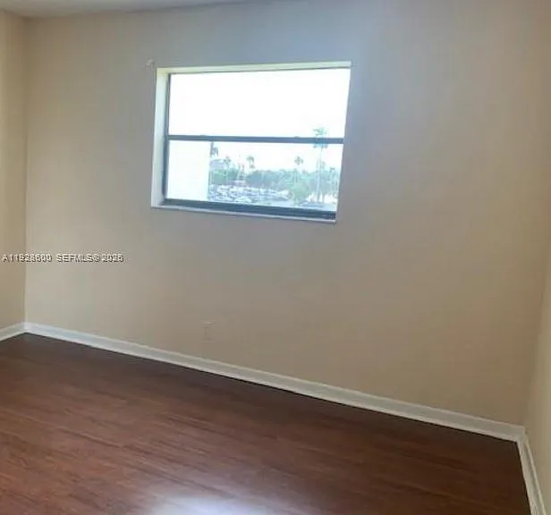 500 NE 2nd St #317 — Photo 18