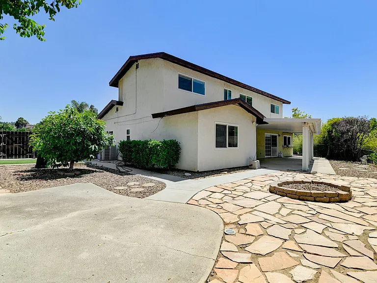 1531 Sundale Rd — Photo 31