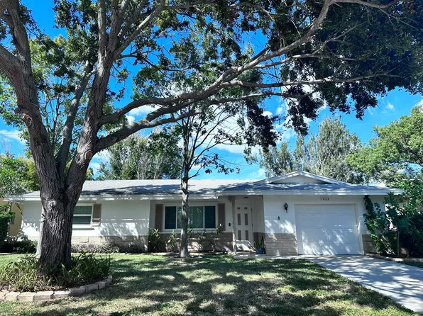1422 Byram Dr, Clearwater, FL 33755