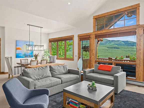 4th image of 30 Appaloosa Road