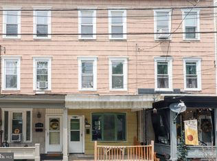 1742 W Norwegian St, Pottsville, PA 17901
