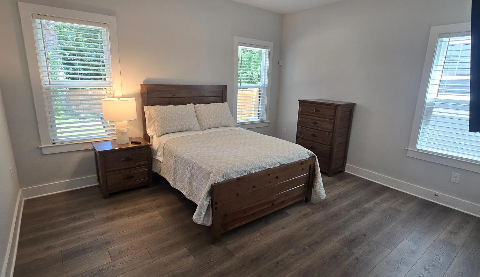 2212 Edwin Ave - Unit A1-Furnished — Photo 3