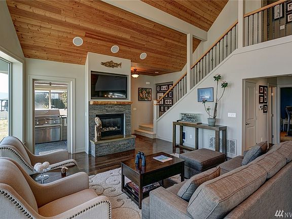 5th image of 3974 Saltspring Dr