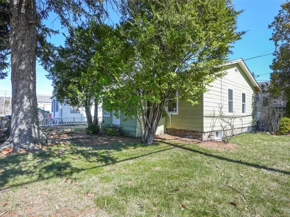 109 Marble Avenue, Pleasantville, NY 10570