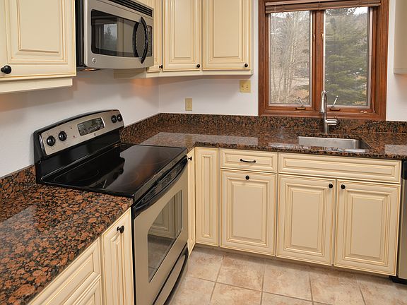 4th image of 440 W Beaver Creek Blvd APT 201