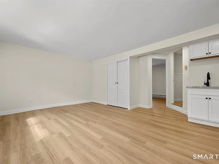 106 River Rd #1 — Photo 2