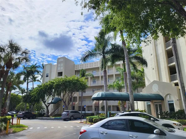 10750 NW 66th St APT 114, Doral, FL 33178