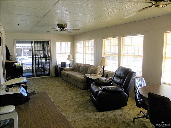 4th image of 418 Las Fuentes Dr