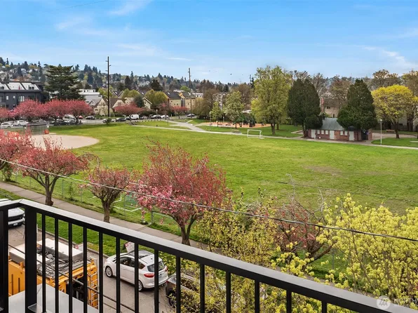 944 NW 54th Street, Seattle, WA 98107