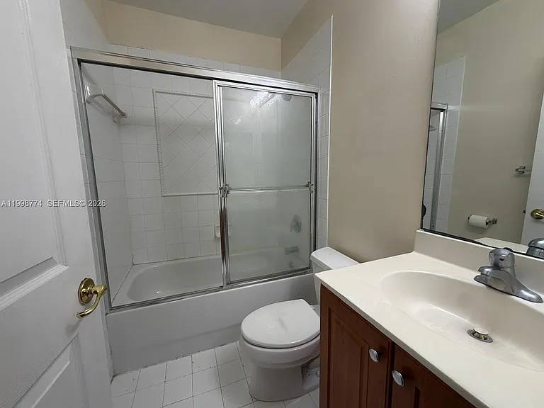 8246 SW 27th St #103 — Photo 13