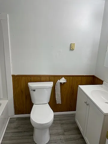 1028 Debolt St — Photo 13