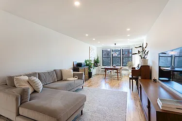 515 East 7th Street, #4H