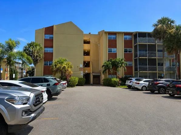 3700 NW 21st St APT 206, Fort Lauderdale, FL 33311