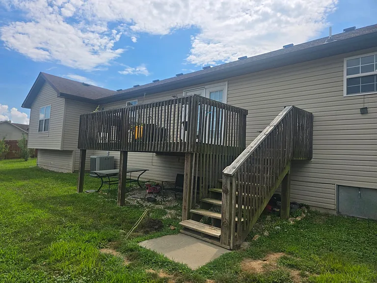 161 Lyle Curtis Cir — Photo 36