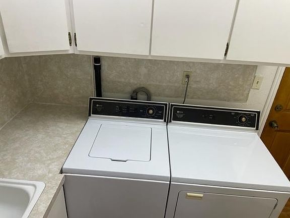 4th image of 7720 Sunset Dr