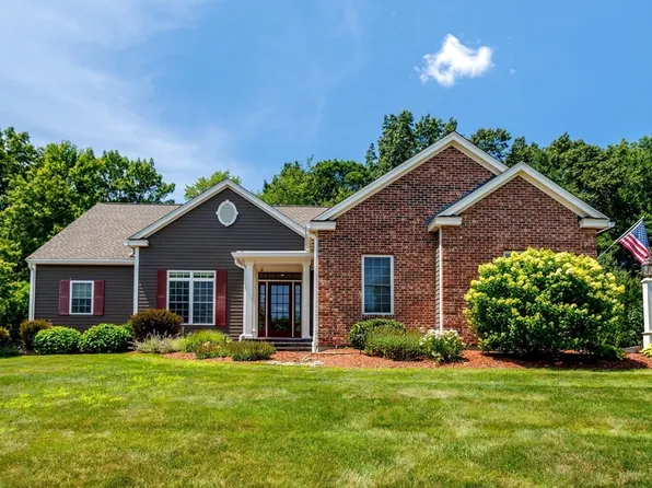 148 Mary Catherine Dr, Lancaster, MA 01523