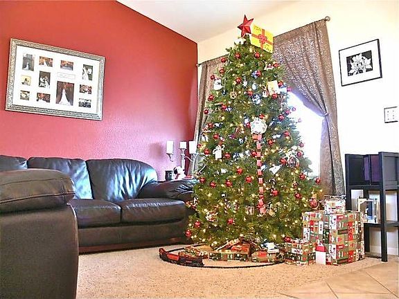 Entrance Level Living