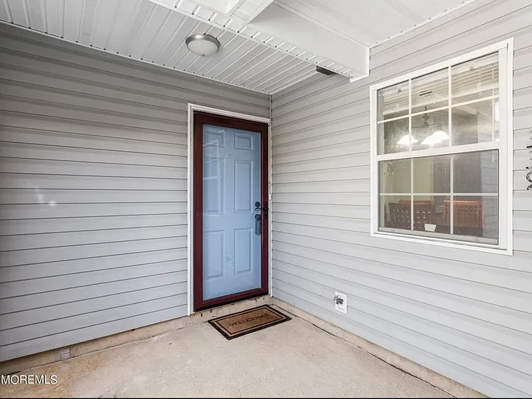 339 Yorkshire Pl — Photo 16