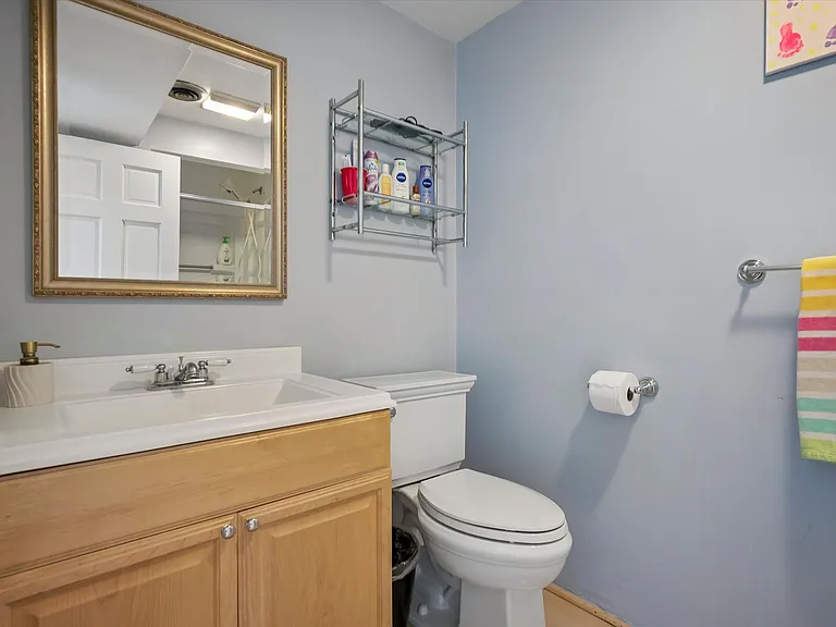 774 Robinhood Rd — Photo 10