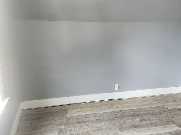 4th image of 4660 N 29th St