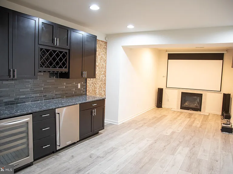 3347 Wilton Crest Ct — Photo 23