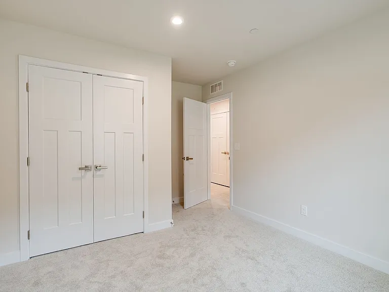 1041 Mountain View Dr — Photo 19