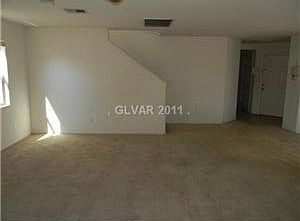 3rd image of 1742 Victor Hugo Ln