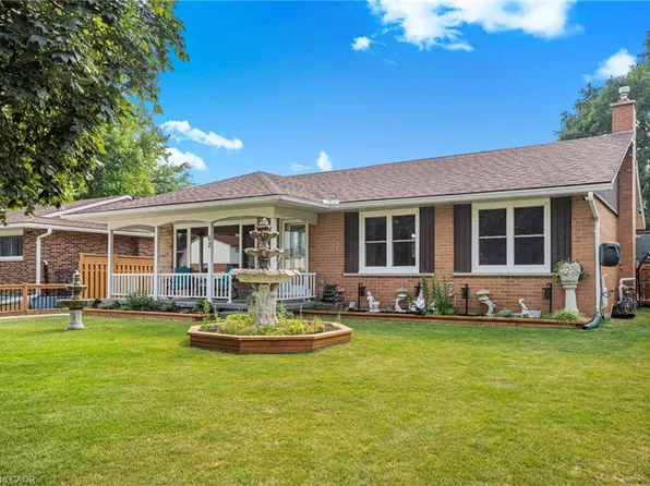 62 Gail St, Cambridge, ON N1R 4M2