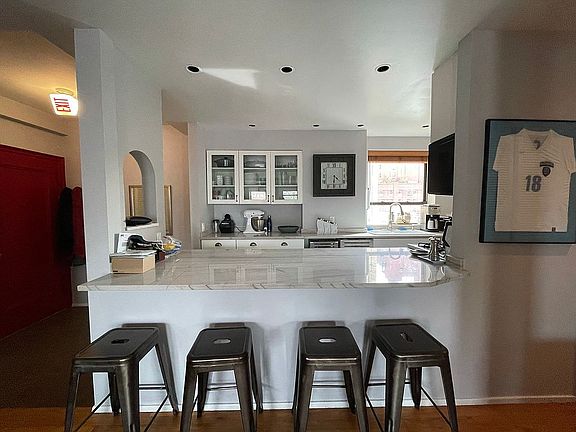 5th image of 170 W 81st St APT 7B