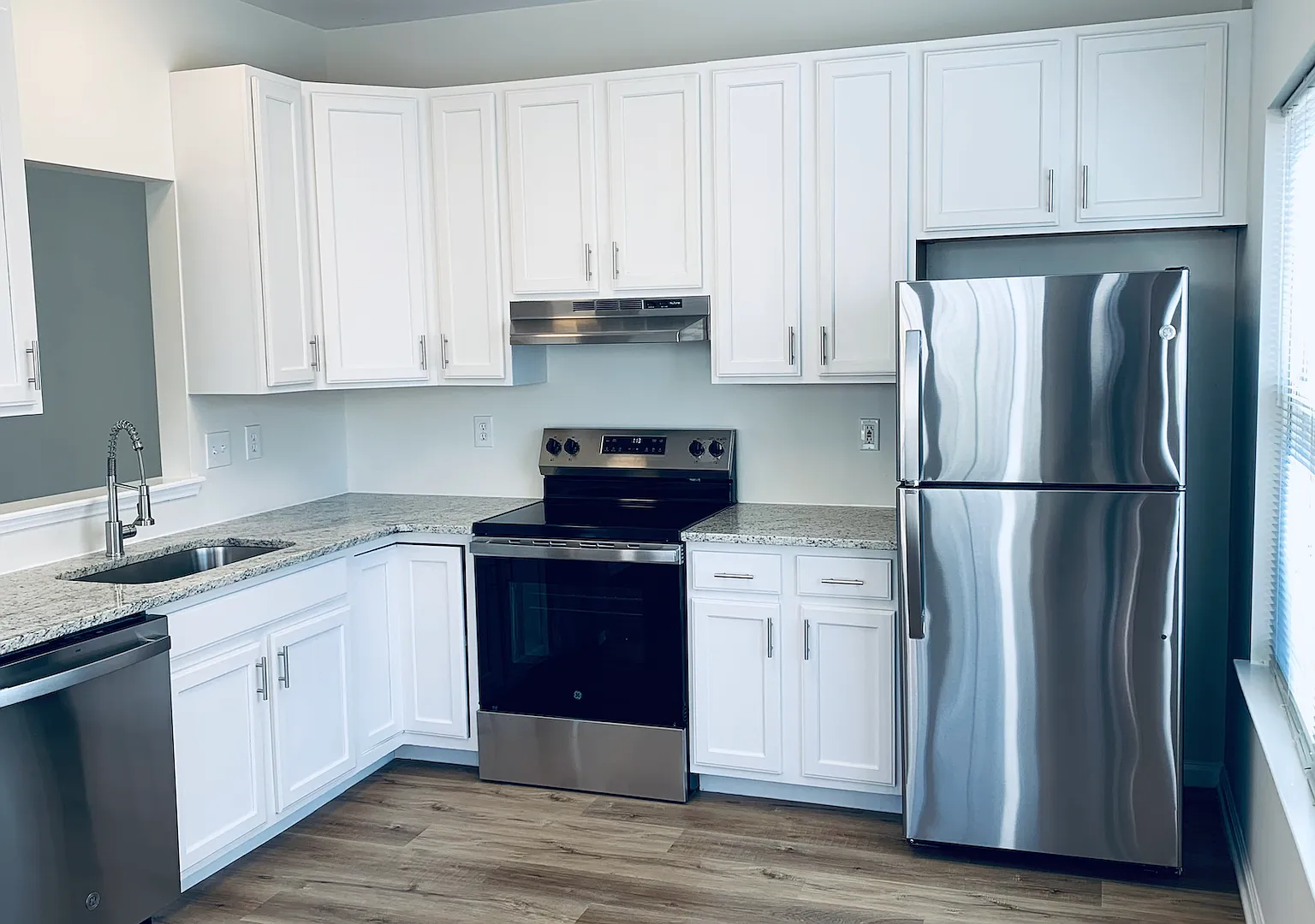 3 bed, 2.5 bath, 1825 sqft, $2,495 — Photo 4