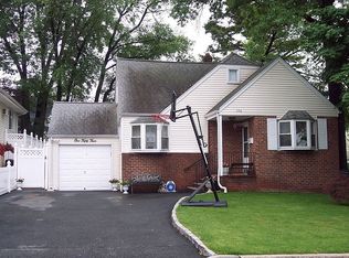 154 Rosalie St, Maywood, NJ 07607