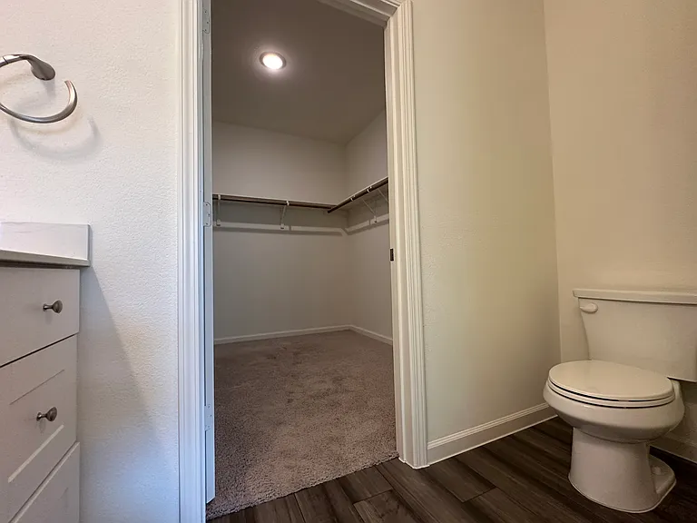 1604 Shadow Hawk Dr — Photo 7