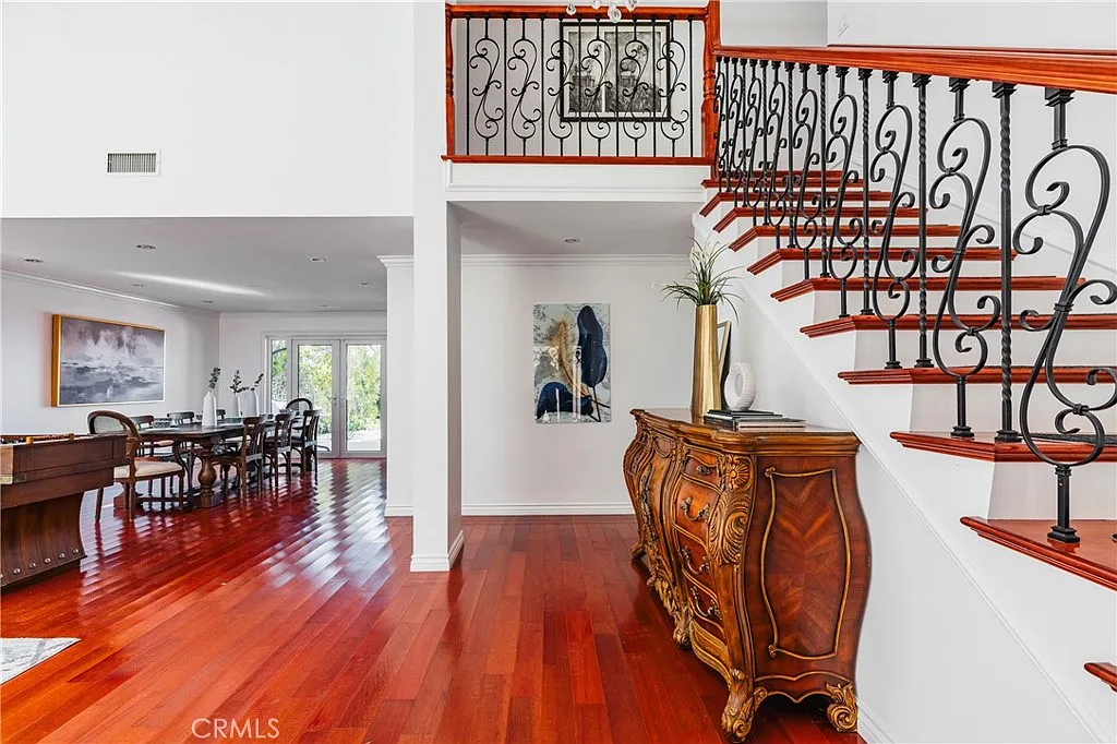 4 bed, 3.5 bath, 2403 sqft, $10,500 — Photo 3