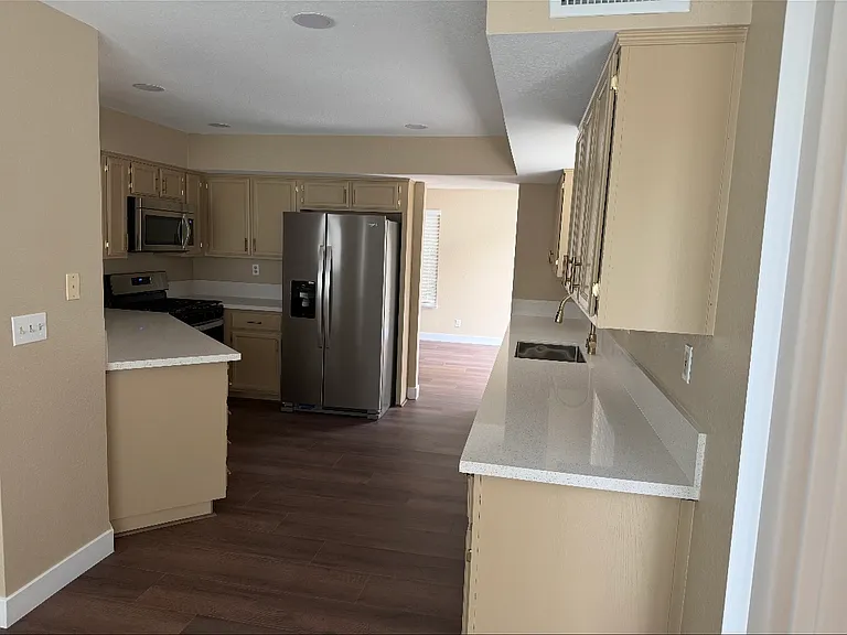 9332 Ricardo Ln — Photo 8