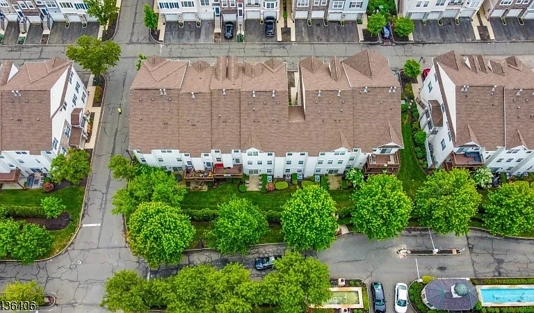 28 Devonshire Dr — Photo 19