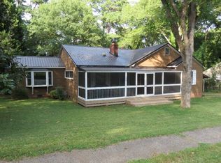 405 E Montgomery St, Gaffney, SC 29340