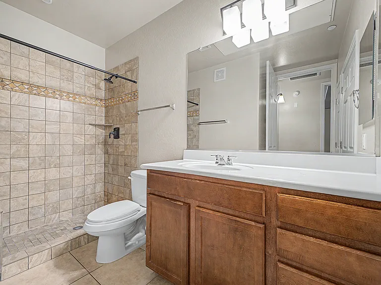 3332 S Gilbert Rd #2004 — Photo 23