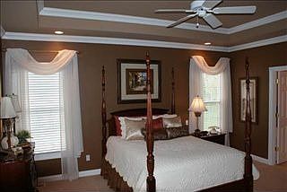 4th image of 111 Pine Creek Ct