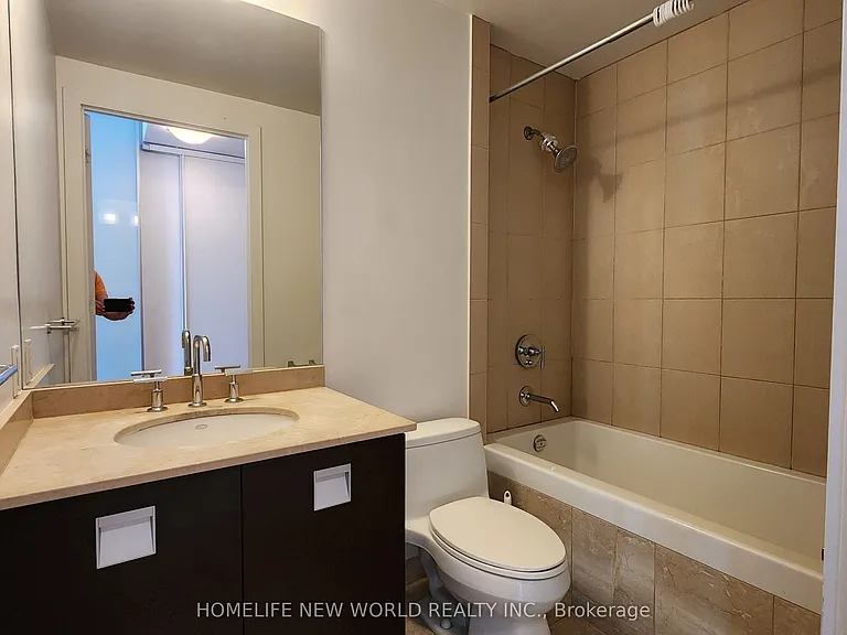 33 Charles St E #2507 — Photo 8