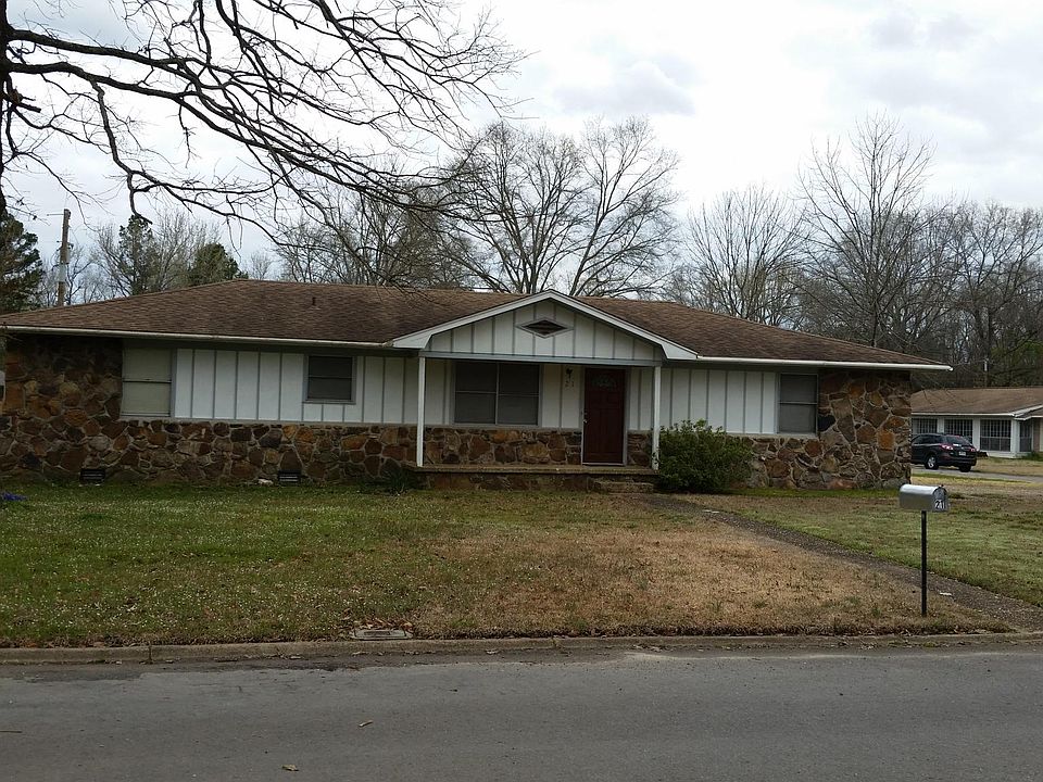 1st image of 21 Lee Oaks St