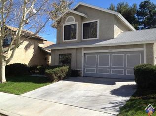 558 E Jenner St, Lancaster, CA 93535