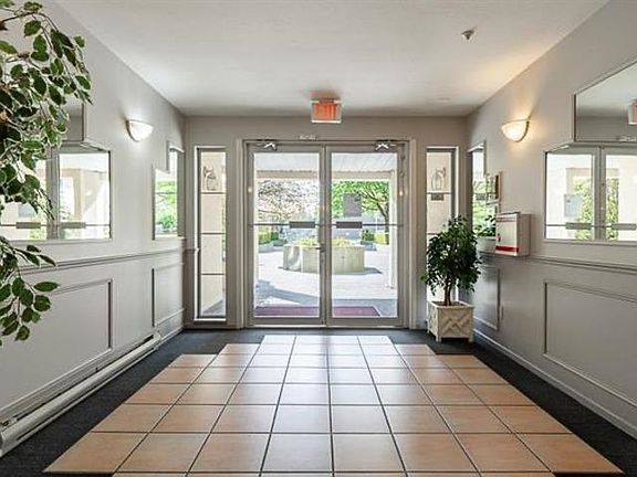 5th image of 295 Schoolhouse St #308