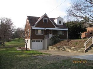 7 Calvin Dr, Mc Kees Rocks, PA 15136