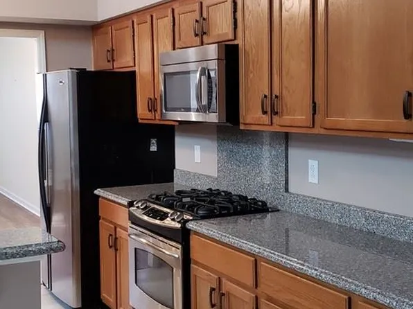 8710 Highland Ridge Ln, Charlotte, NC 28216