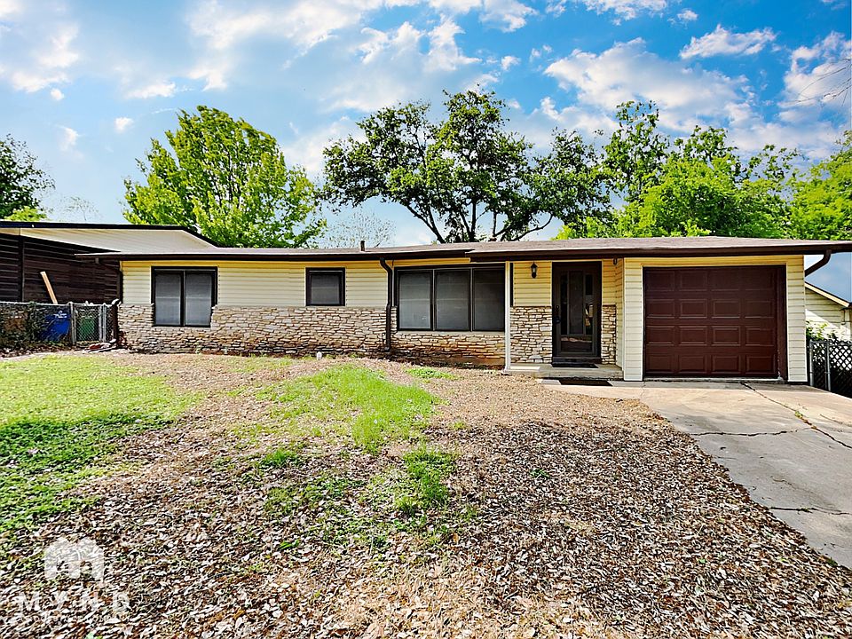 1st image of 4802 Hilldale Dr