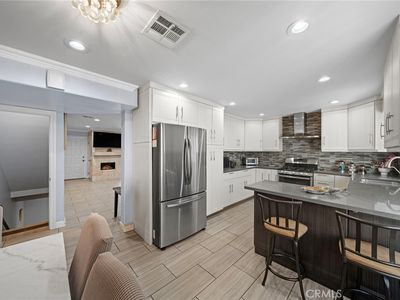 7869 Ventura Canyon Ave UNIT 304, Panorama City, CA, 91402