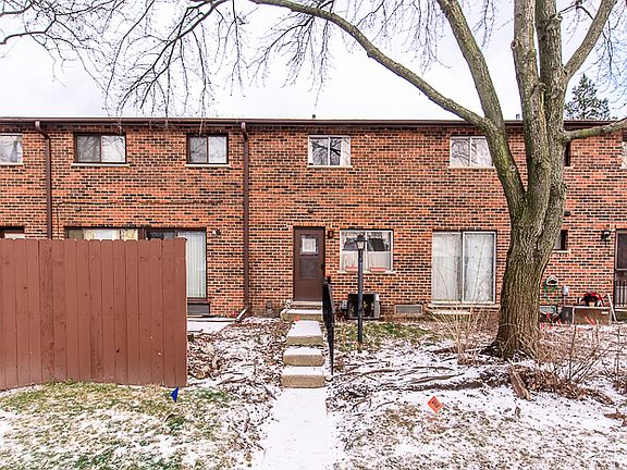 4th image of 1S176 Ingersoll Ln